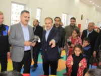 Vali Akbıyık, yapılan hizmetler takdire şayan!