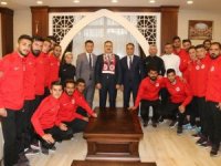 Sportif faaliyetler kulübün'den Vali Akbıyık'a ziyaret