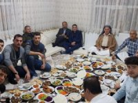 Hakkari’de aşiret usulü öğretmenler günü!