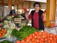Biberin kilosu pazarda 20 lirayı buldu