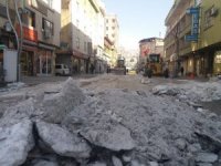 Hakkari’de buzla mücadele çalışması
