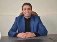 Tekin, bağımsız belediye başkan adayı olduğunu açıkladı