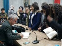 Hakkari’de okur yazar buluşması