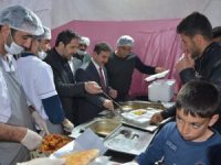 Türk Kızılay'ı Hakkari Şubesi iftar çadırı açtı...