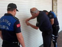 Turistleri dolandıran kuyumcu dükkanı mühürlendi