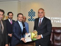 AK Parti Hakkari heyetinden Ankara çıkarması