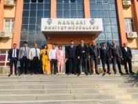 Şehit aileleri ve protokol üyelerini ziyaret etti
