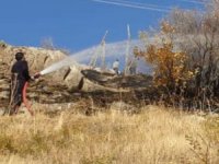 Hakkari Kırıkdağ mezarlığında yangın çıktı