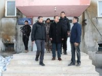 Vali Akbıyık, özel harekât yerleşkesinde incelemelerde bulundu
