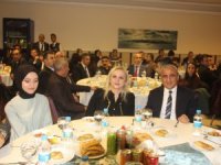 Hakkari’de öğretmenler onuruna yemek verildi