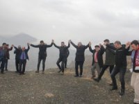 Karadeniz heyeti Hakkari zirvesinde horon tepti