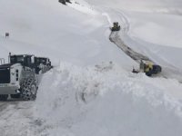 Hakkari'de 21, köy, 67 mezra yolu ulaşıma kapandı