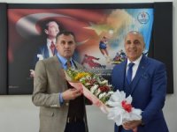 Müdür Güldal, görevini Yıldırım'a devretti