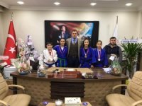 Müdür Yıldırım, başarılı sporcuları kabul etti