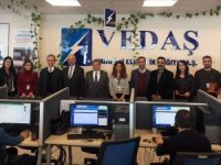 Vedaş çağrı merkezi çalışanlarını ödüllendirdi