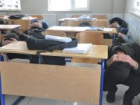 Öğrencilere yönelik deprem tatbikatı