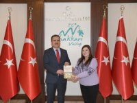 Öğretim görevlisi Altun'dan Vali Akbıyık'a ziyaret