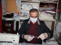 Perdeciliği bırakıp maske yaptı