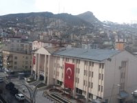 Koronavirüs nedeniyle Hakkari evine çekildi