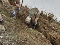Toprağa gömülü uyuşturucu malzemesi ele geçirildi