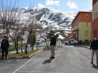Hakkari polisinden sosyal mesafe hassasiyeti