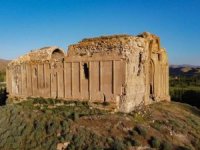 Bin 700 yıllık kilise