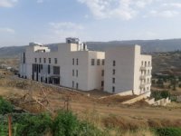 Derecik Devlet Hastanesi açılış için gün sayıyor