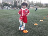 Kendisi küçük, hayalleri büyük HAMZA…
