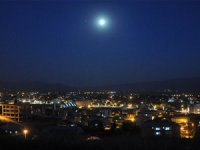 Yüksekova'da dolunay kendine hayran bıraktı