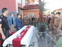 Vali Akbıyık özel harekatı ziyaret etti