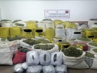 1 ton 720 kilo uyuşturucu ele geçirildi