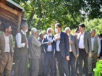 Ak Parti heyeti kato dağına çıkarma yaptı