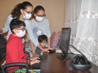 Yüksekovalı kardeşlere bilgisayar desteği