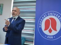 Rektör Pakiş gazetecilerle bir araya geldi