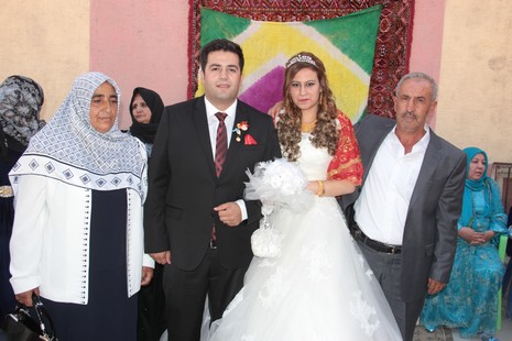 kahraman-marasli-gelin-111.jpg kahraman-marasli-gelin-111.jpg