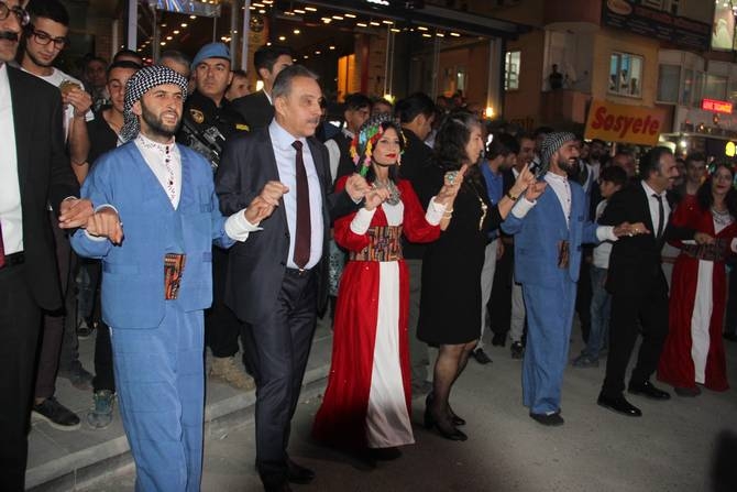 Hakkari’de halaylı gala galerisi resim 34