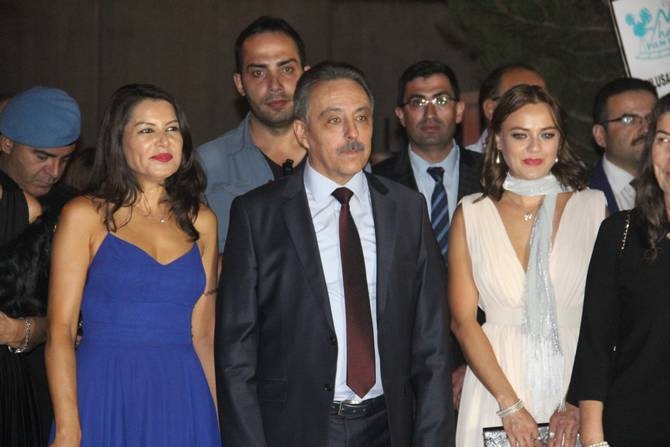 Hakkari’de halaylı gala galerisi resim 6