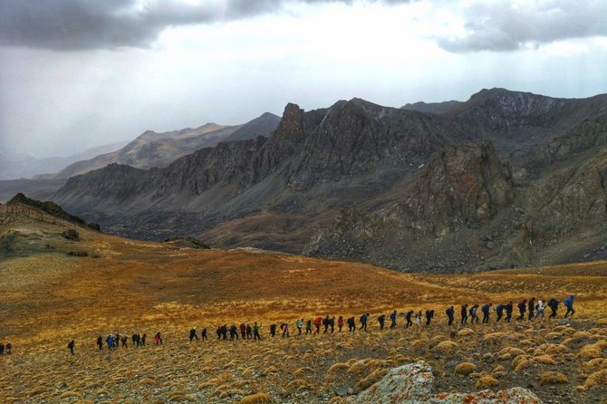 CİSAD dağcıları 3764 metre Karadağa zirve yaptı galerisi resim 5