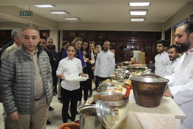 Omar Türk Müziği Hakkari’de konser verdi galerisi resim 1