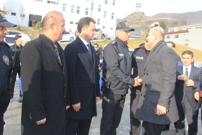 Bakan Soylu, Hakkari’de yaralı askerleri ziyaret etti galerisi resim 6