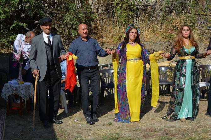Başaran ve Özbek ailesinin mutlu günü galerisi resim 12