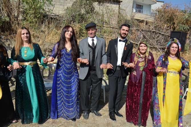 Başaran ve Özbek ailesinin mutlu günü galerisi resim 30