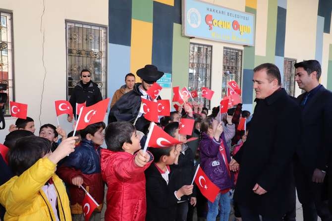 Vali Abıyık'tan çocuk oyun merkezine ziyaret galerisi resim 1