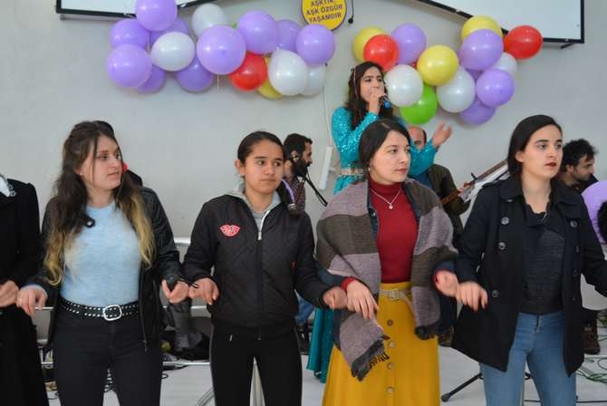 HDP 2020 8 Mart kadın etkinliği galerisi resim 26