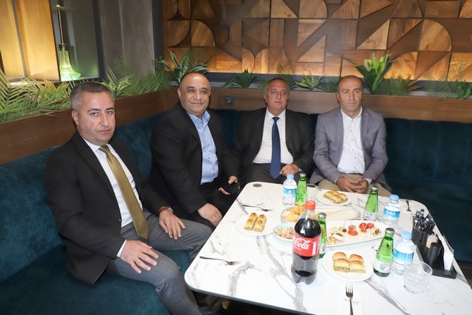 Hakkari’de Ahqam Lounge’ye görkemli açılış galerisi resim 7