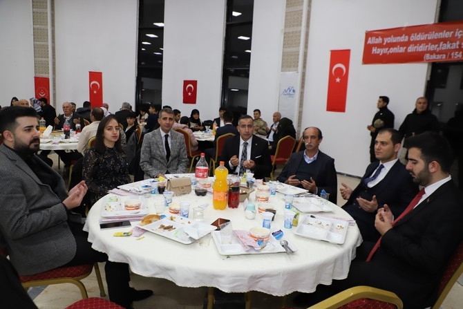 Şehit ve Gazi ailelerine iftar yemeği galerisi resim 10