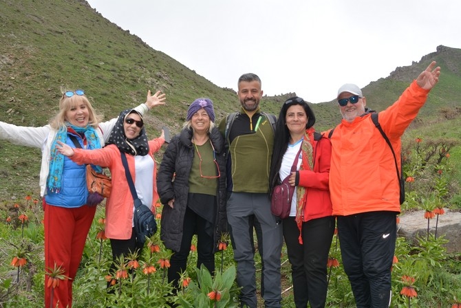 Turistler Ters lale bahçesine hayran kaldı galerisi resim 18