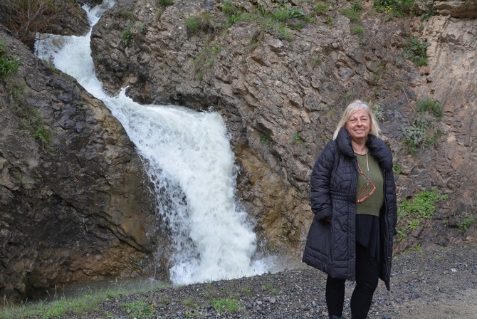 Turistler Ters lale bahçesine hayran kaldı galerisi resim 35