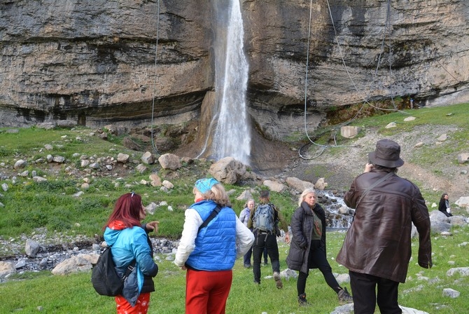 Turistler Ters lale bahçesine hayran kaldı galerisi resim 40