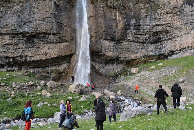 Turistler Ters lale bahçesine hayran kaldı galerisi resim 41